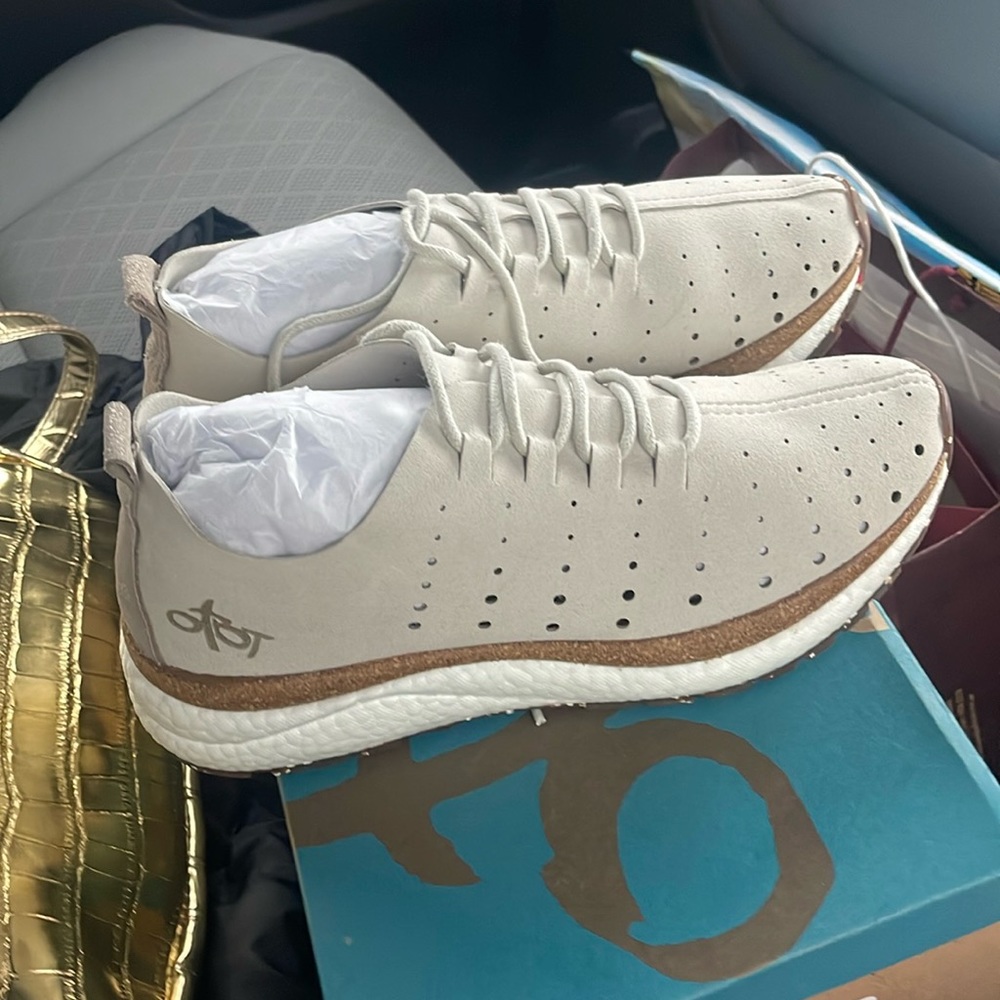 OTBT sneakers